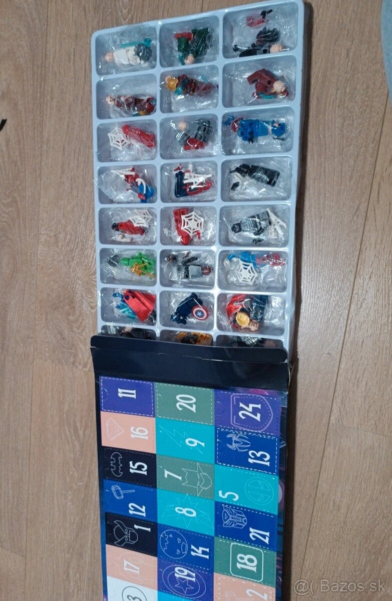 Avengers adventný kalendár