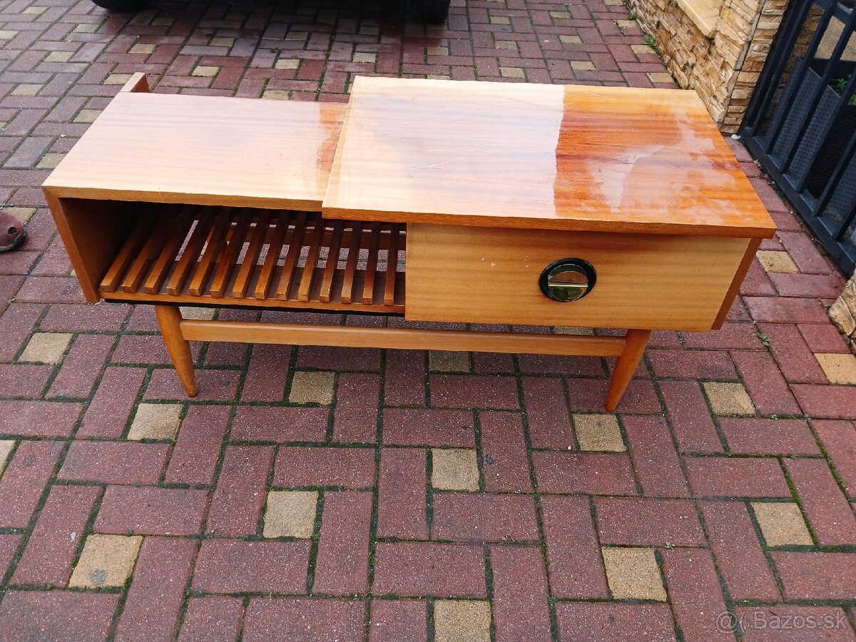 Predám Retro tv Komoda (stolík)