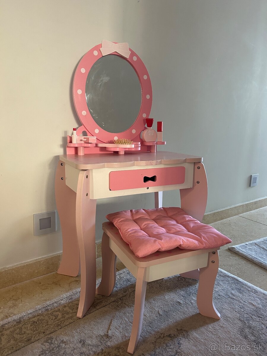Detsky toaletný stolik