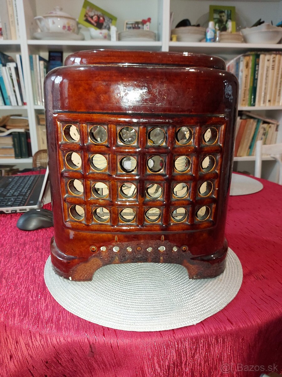 predám starožitný, glazovaný, keramický ohrievač -