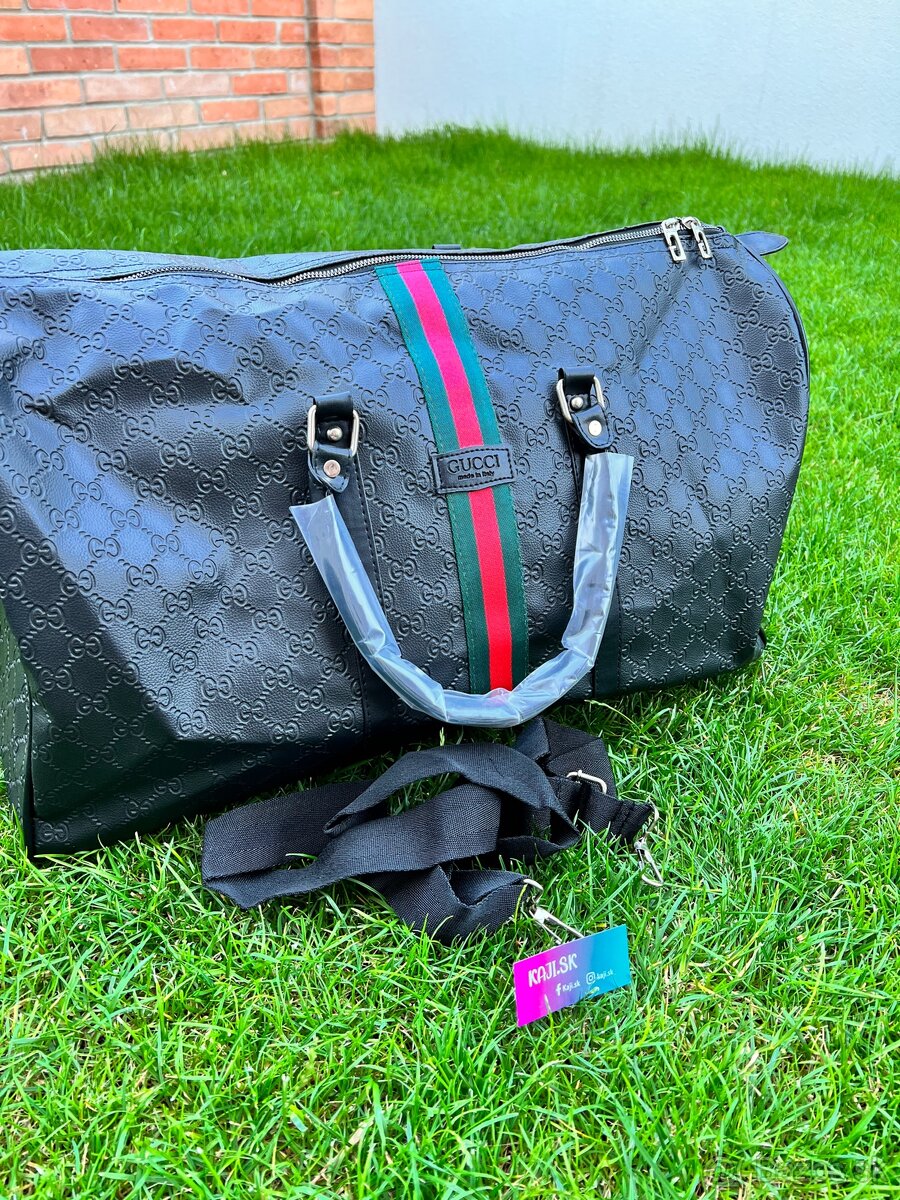 Nove cestovné tašky gucci a louis vuitton