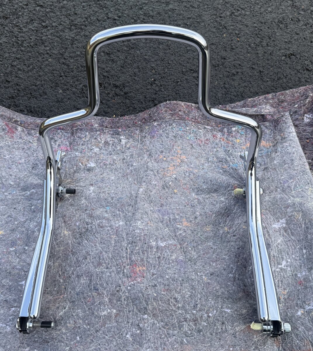 HARLEY DAVIDSON® BREAKOUT M8 SISSYBAR