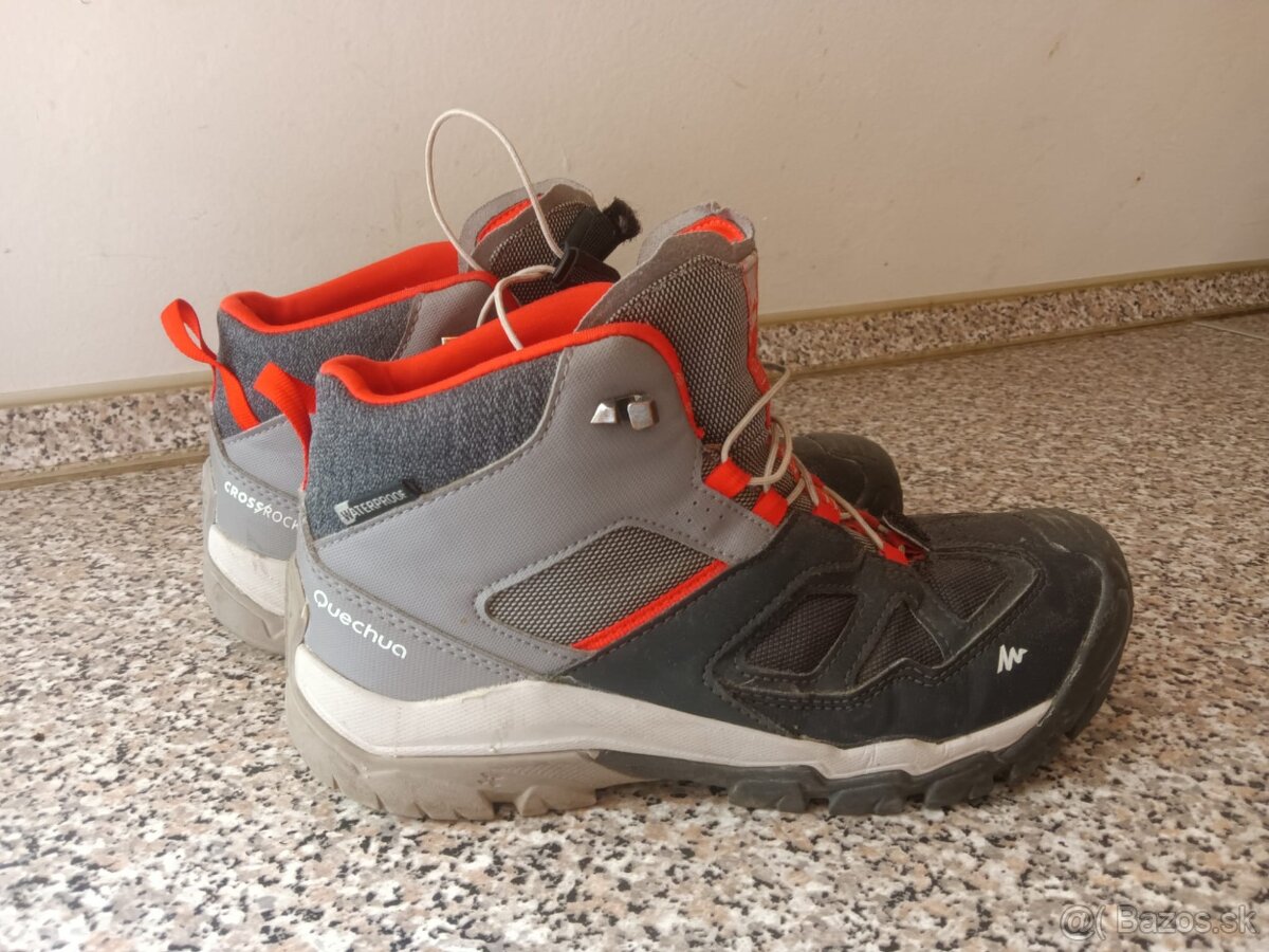 Detská nepremokavá turisticka DECATHLON c.36