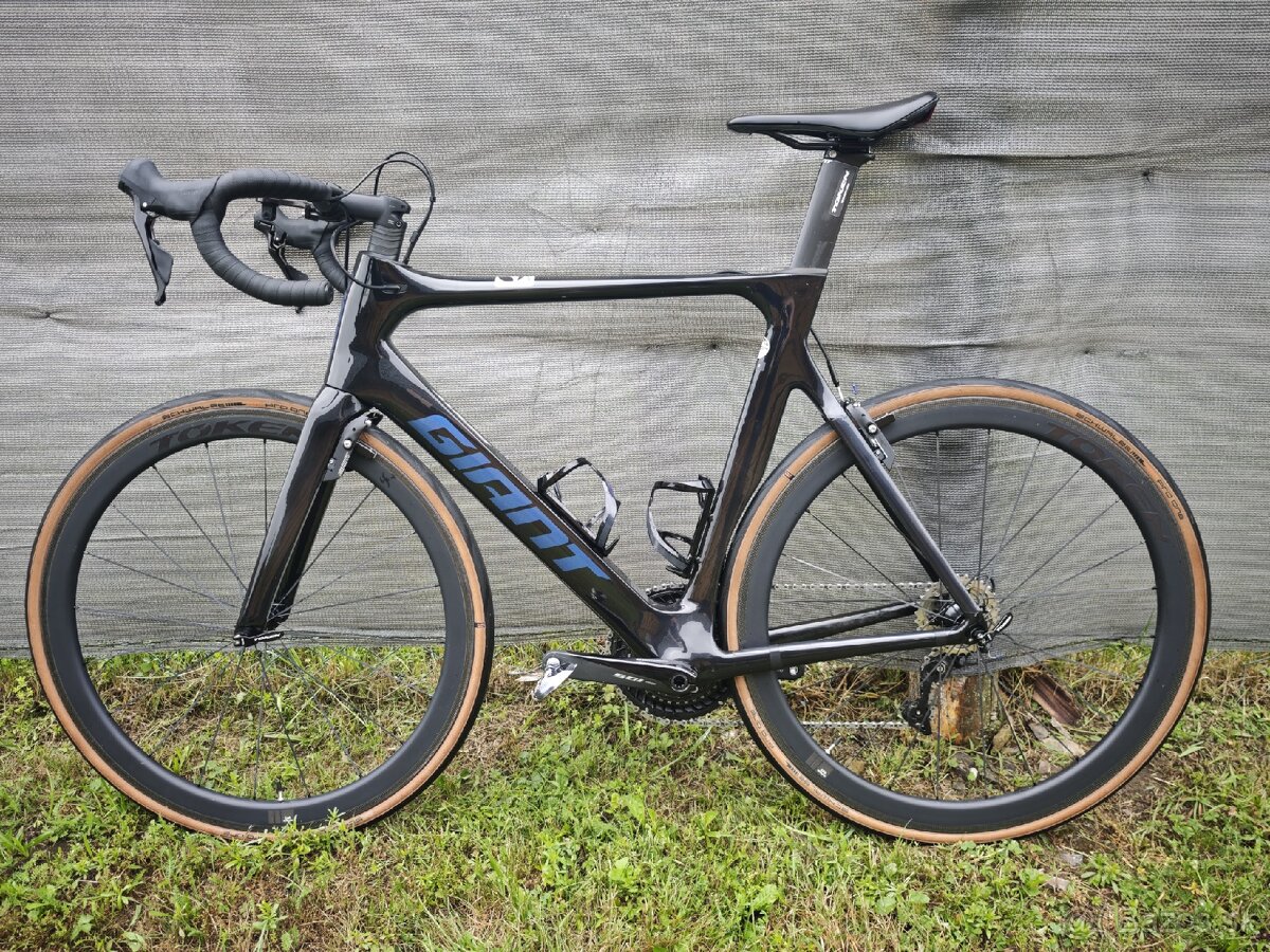 Giant Propel Advanced 2 full Carbon "L"