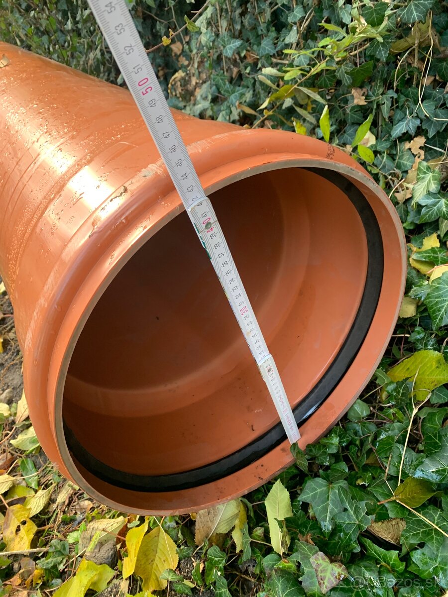 KANALIZAČNÁ RÚRA PVC 400X9,8X2000 SN4 / KANALIZAČNÉ RÚRY