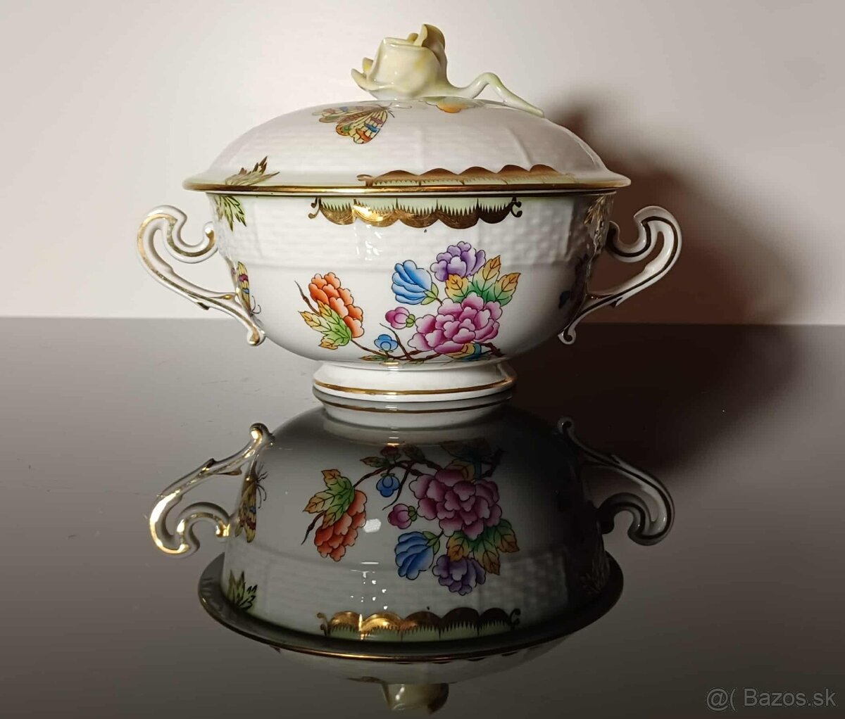 Nádherná porcelánová miska , dóza HEREND top stav.