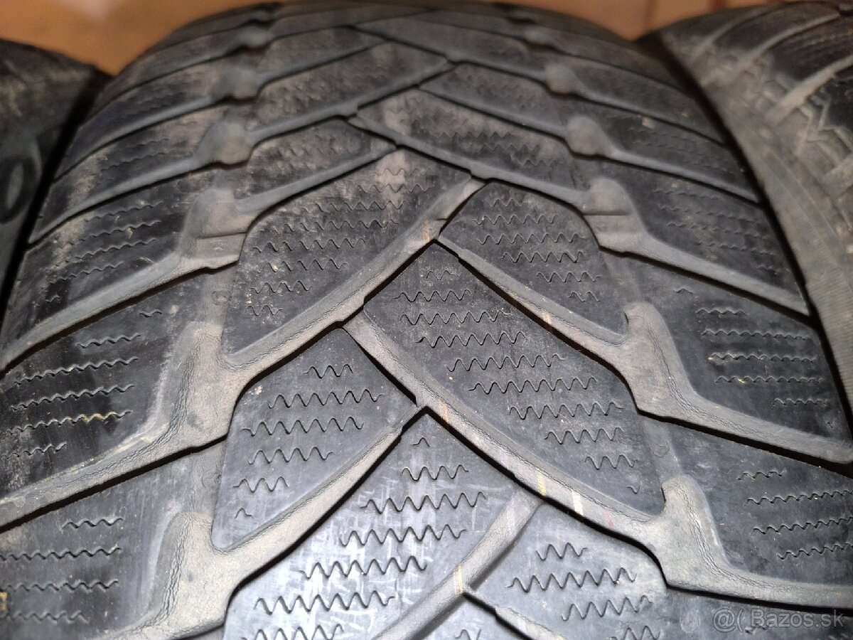Dunlop 225/50/17