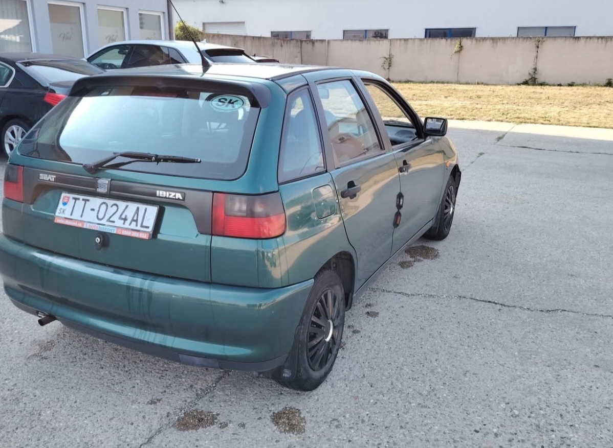 SEAT IBIZA 1,4 44kw 1998