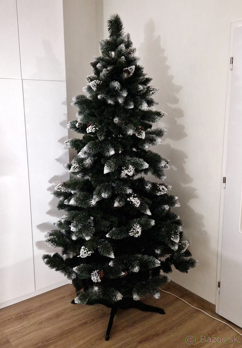 VIANOCNÝ STROMČEK 220 cm NOVÝ