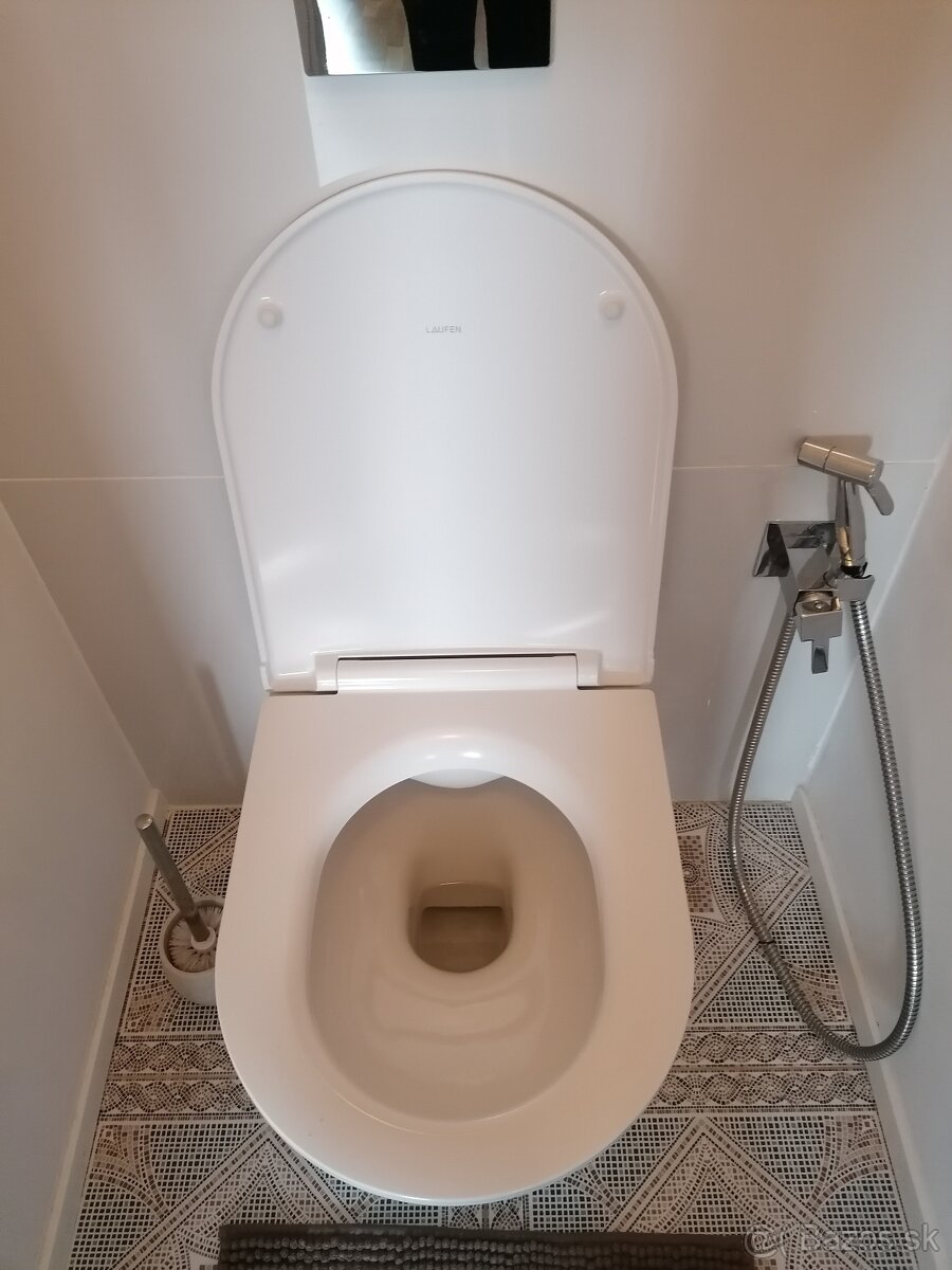 závesné WC Laufen