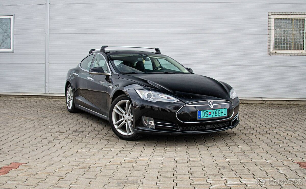 Tesla Model S 85 Free Supercharger