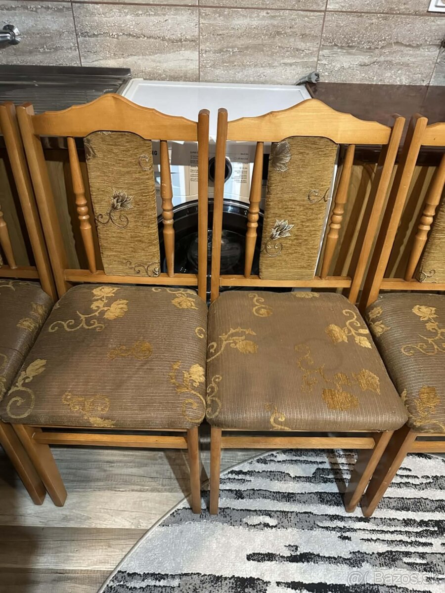 Jedálenske Stoličky