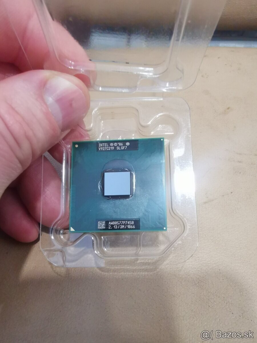 Intel procesor 2.13/3m/1066 AW80577P7450