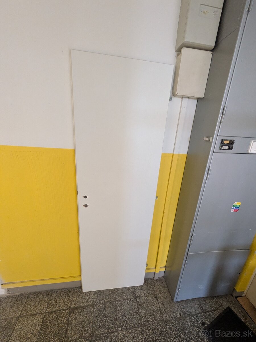 Dvere ľavé 60 cm