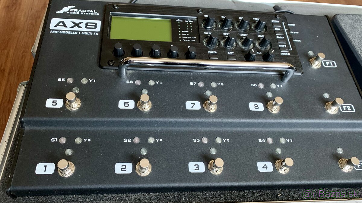 Fractal Audio - AX8 Amp Modeler + Multi FX