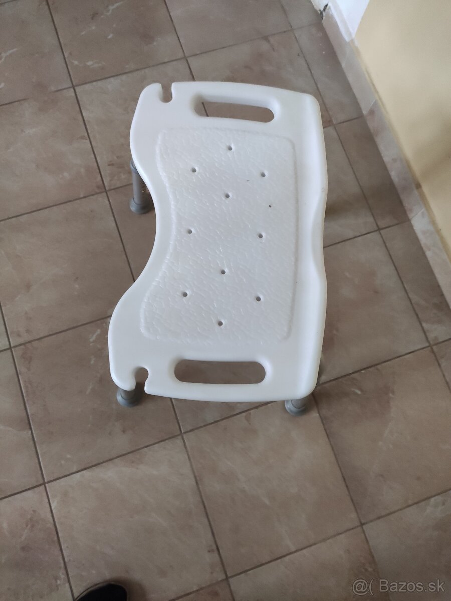 Sprchové sedadlo