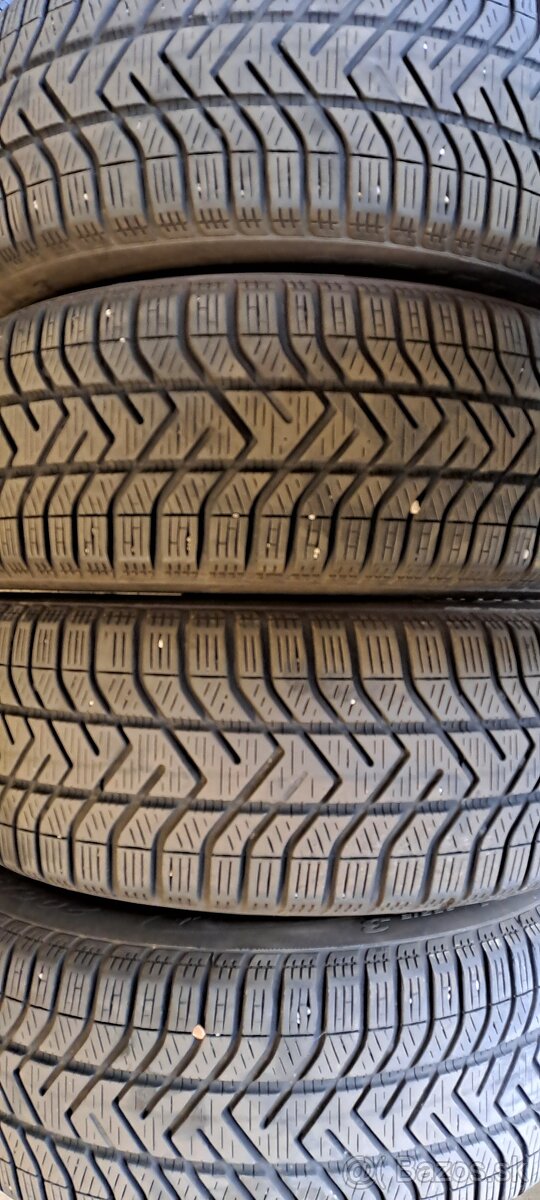 Predám 4ks jazdené zimné 205/55r16-91H Pirelli