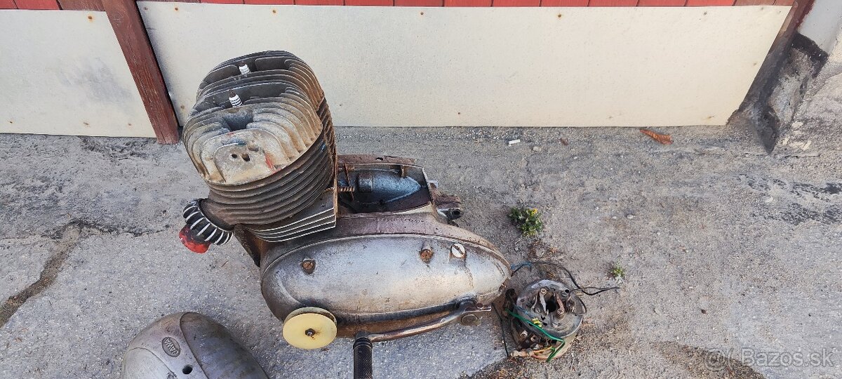 Motor Jawa 354