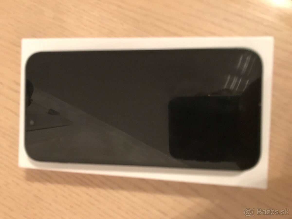 iPhone 13 mini green