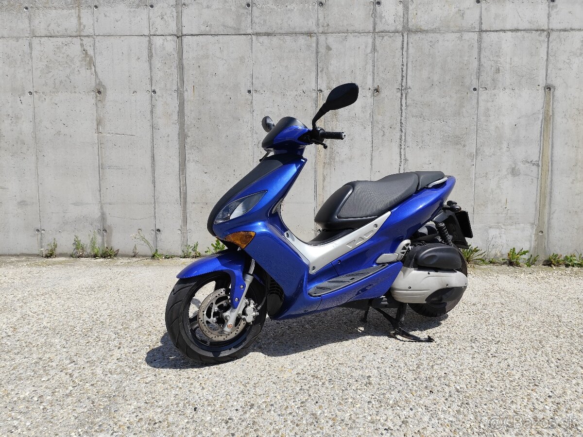 Yamaha maxster 125