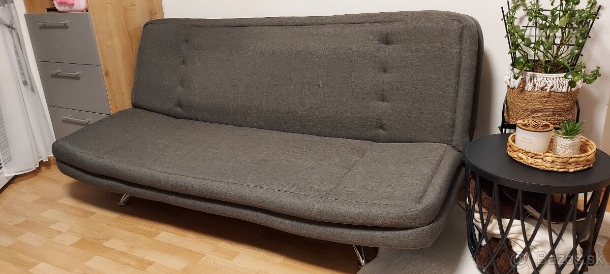 Rozkladací gauč