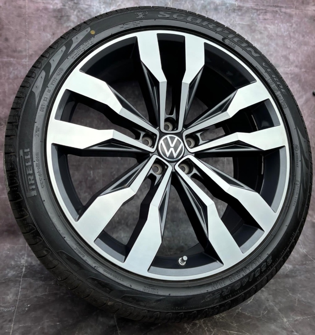 Letní orig.sada VW Tiguan Suzuka 255/40R20 101V