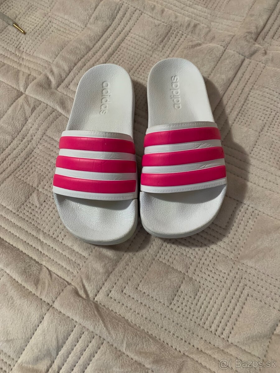 Šľapky adidas