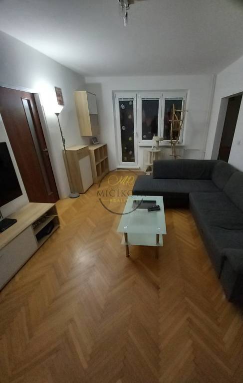 Predáme 3-izbový byt, ul. Fraňa Kráľa, Žarnovica