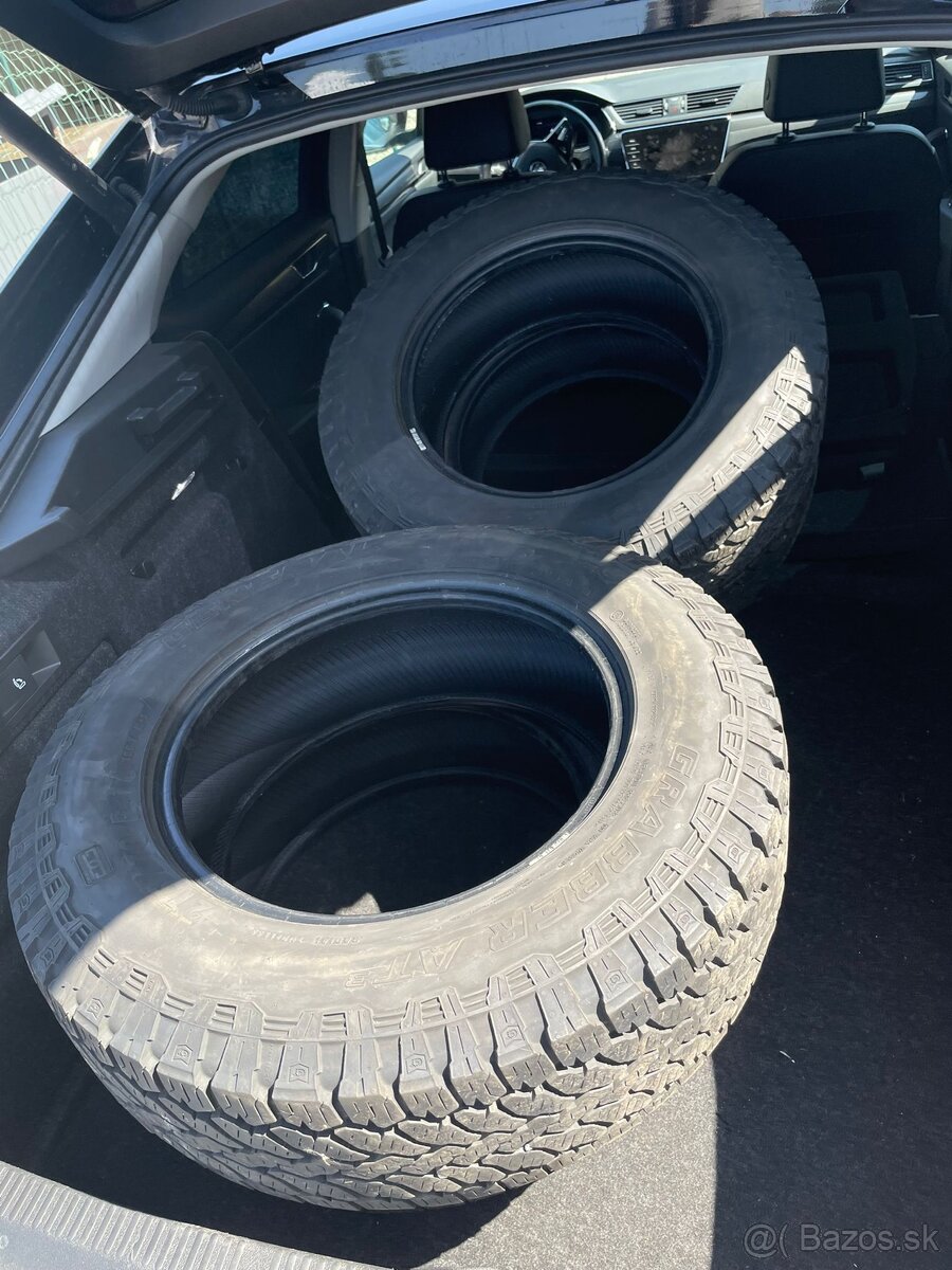 General Grabber AT3 215/70 R16 90% stav