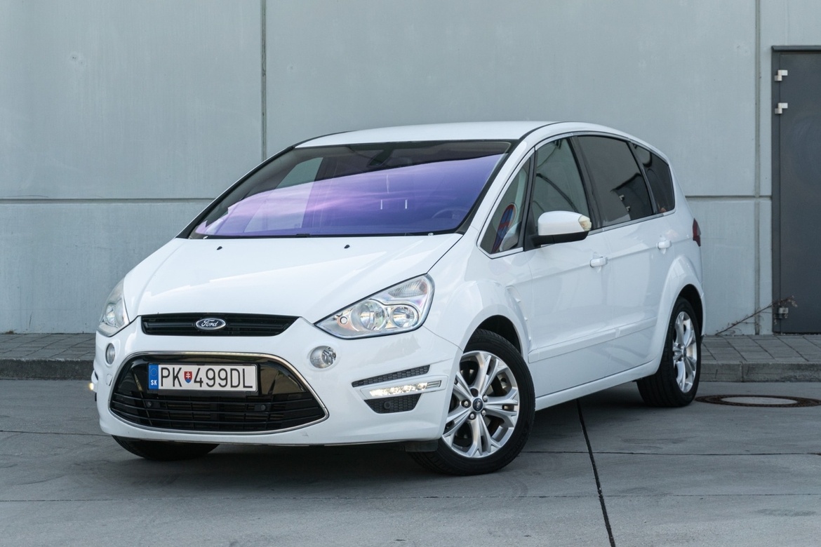 Ford S-Max 2.0 TDCi DPF Titanium A/T