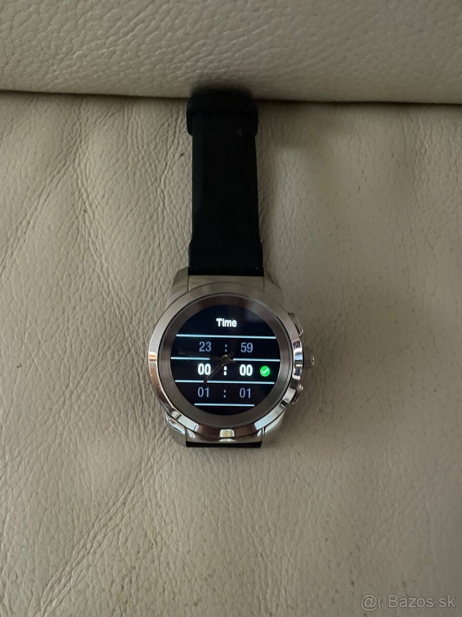 MyKronoz ZeTime (strieborné puzdro) + Nabíjačka