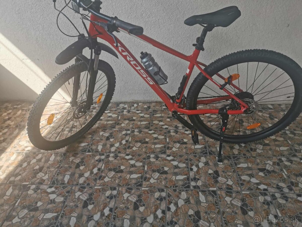 Kross Level 3.0 SR, hydraulické brzdy, Shimano Deore, Rám M
