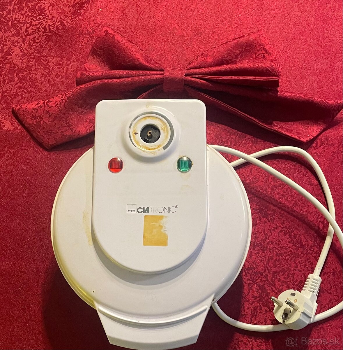 Vaflovač plne funkčný