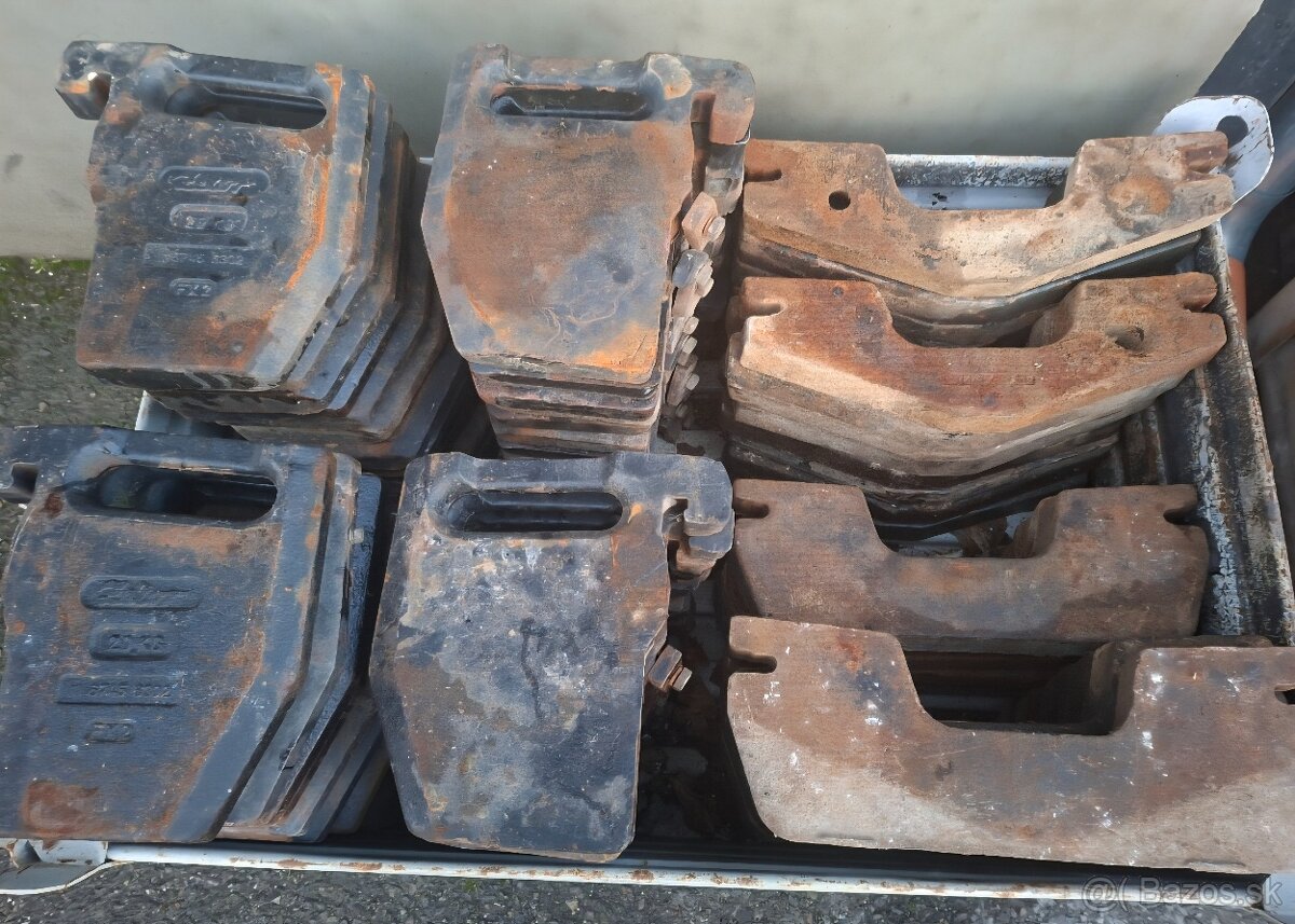 PREDAM ZAVAZIE TRAKTOR ZETOR