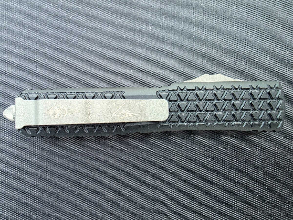Microtech Ultratech Hellhound Tri Grip Gun Metal