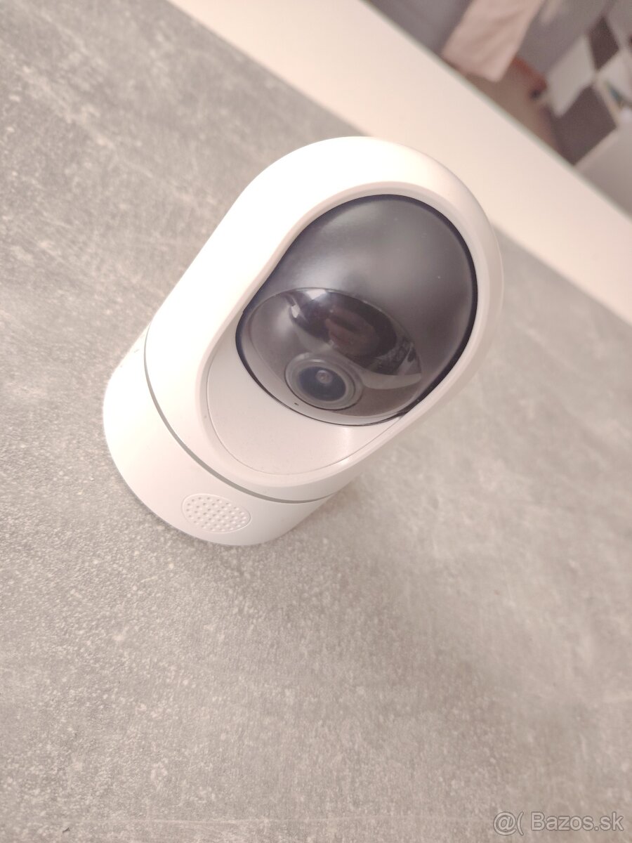 WiFi otočná bezpečnostná kamera