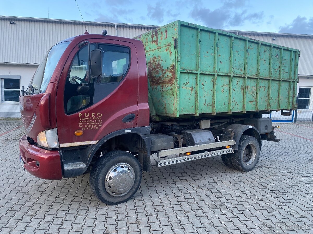 Avia 4x4 nosič kontajnerov