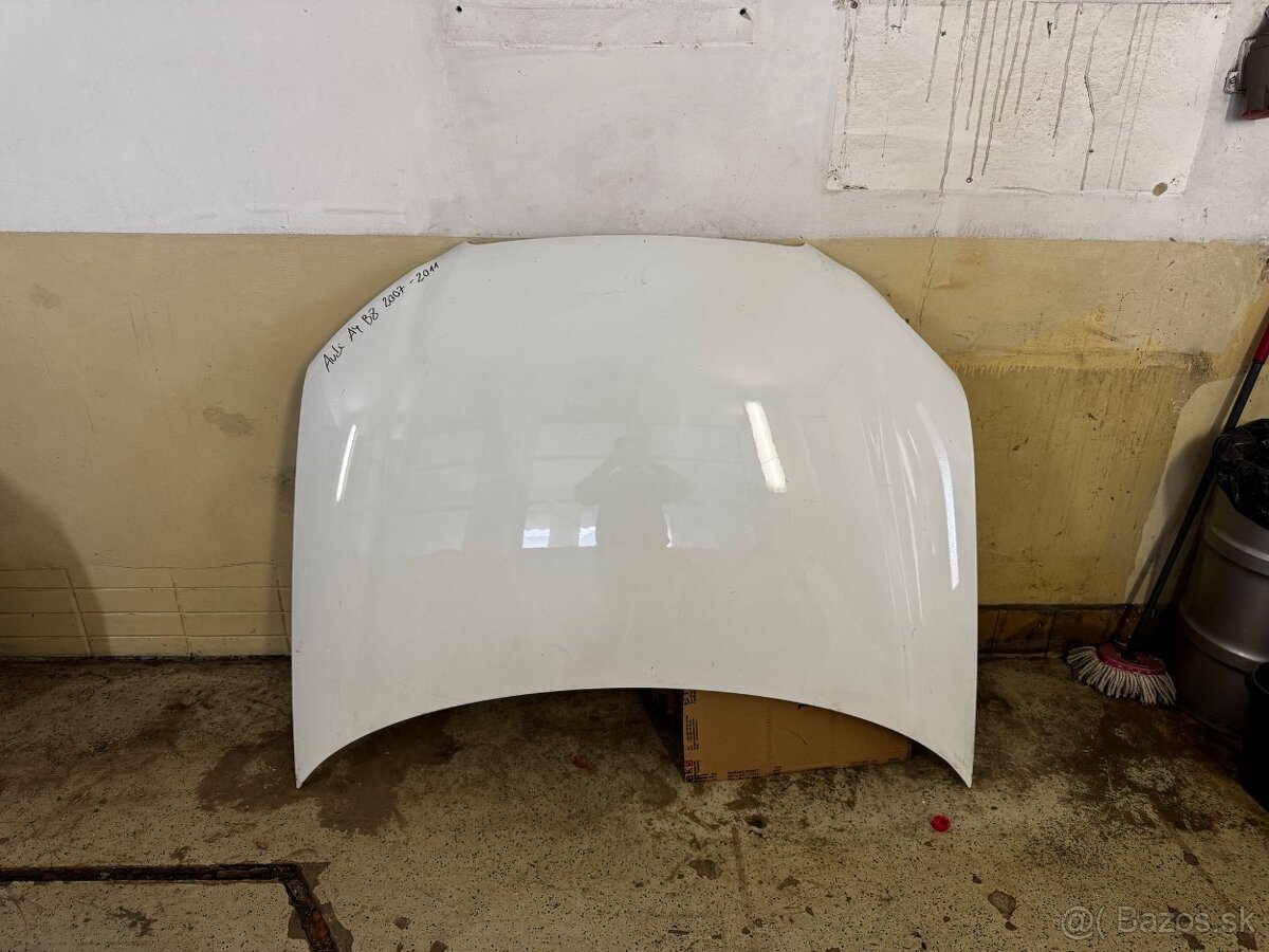 Audi A4 B8 2007-2011 kapota