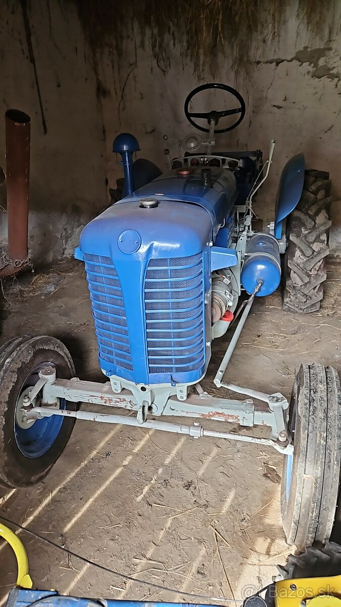 Zetor 25A
