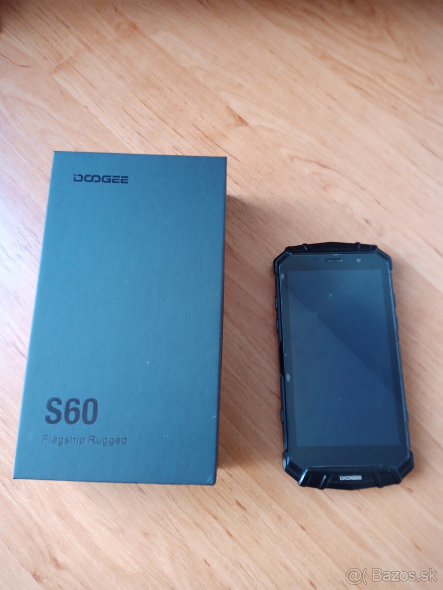 Doogee S60