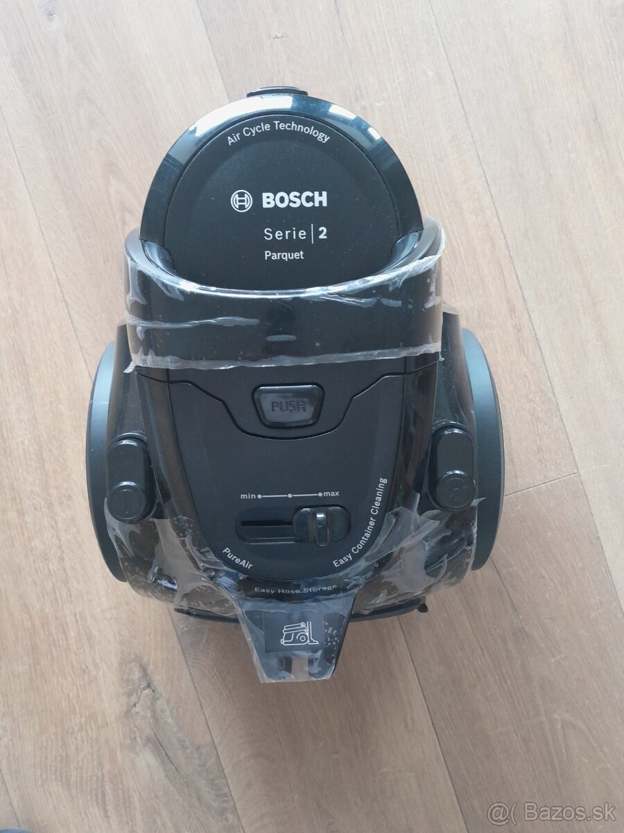 Cyklónový vysávač Bosch BGS05BL1H