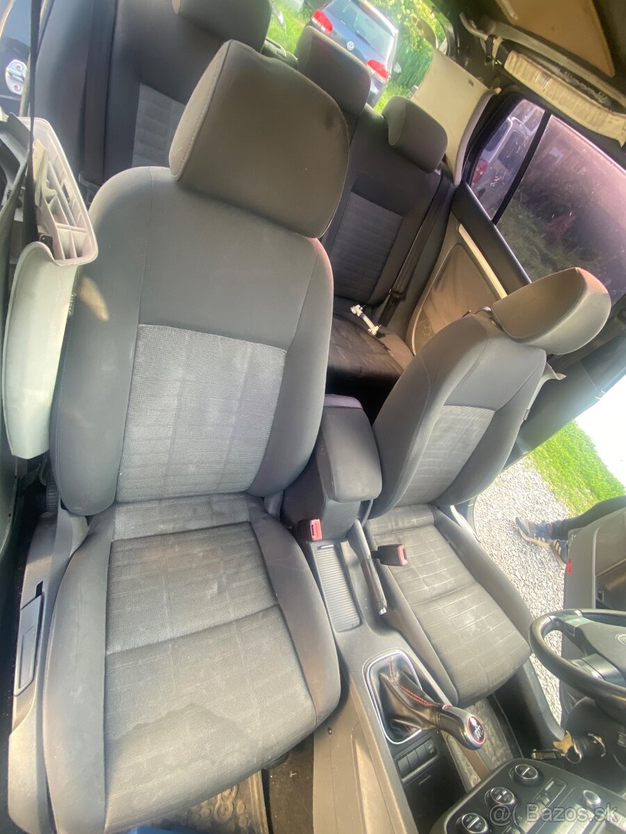 Vyhrievané Sedačky golf 5