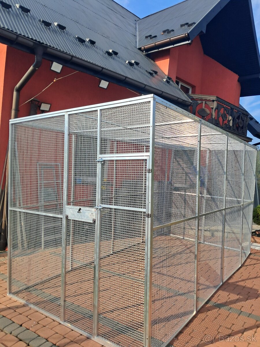 Voliera