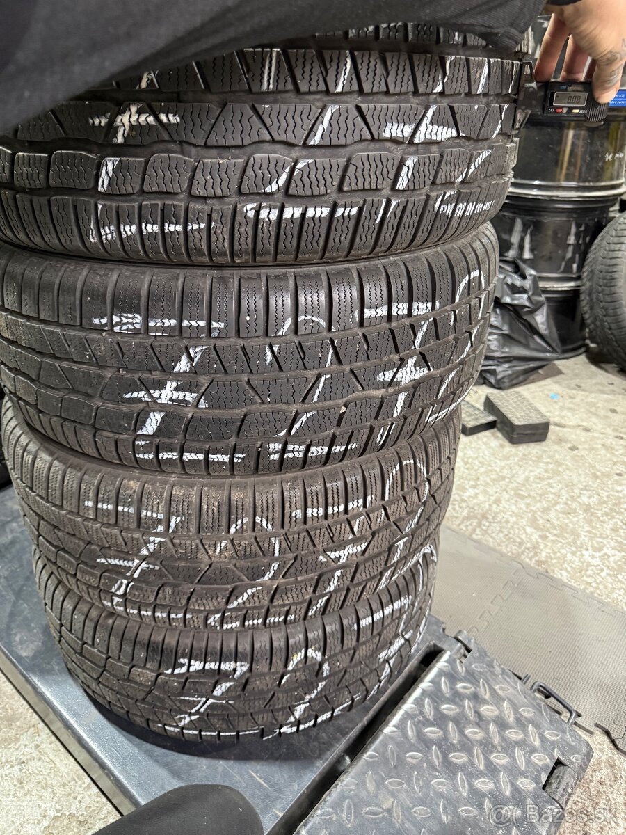 Z272 zimné 4ks 235/45R18