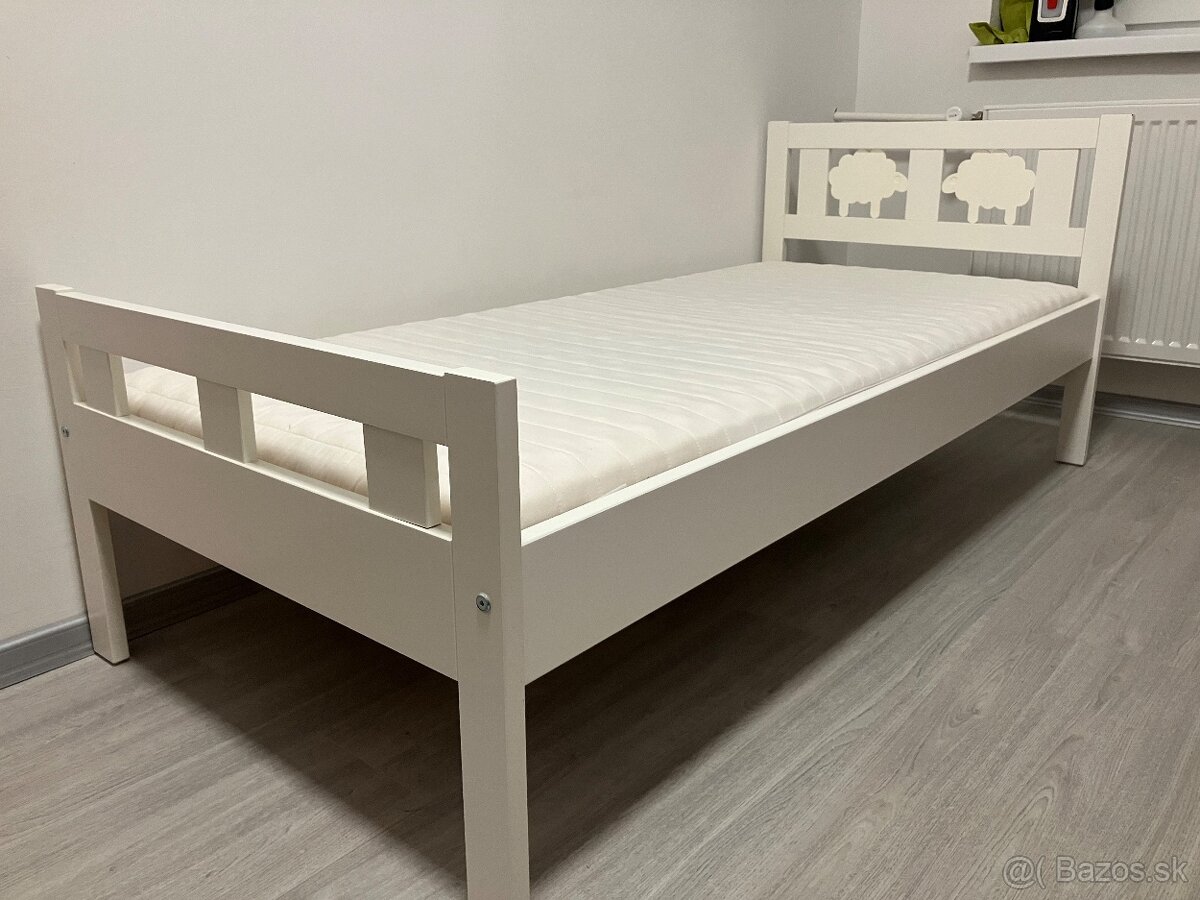 Predam bielu detskú posteľ IKEA