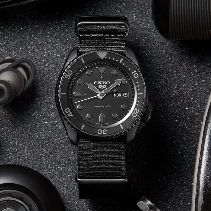 Seiko 5 SRPD79K1