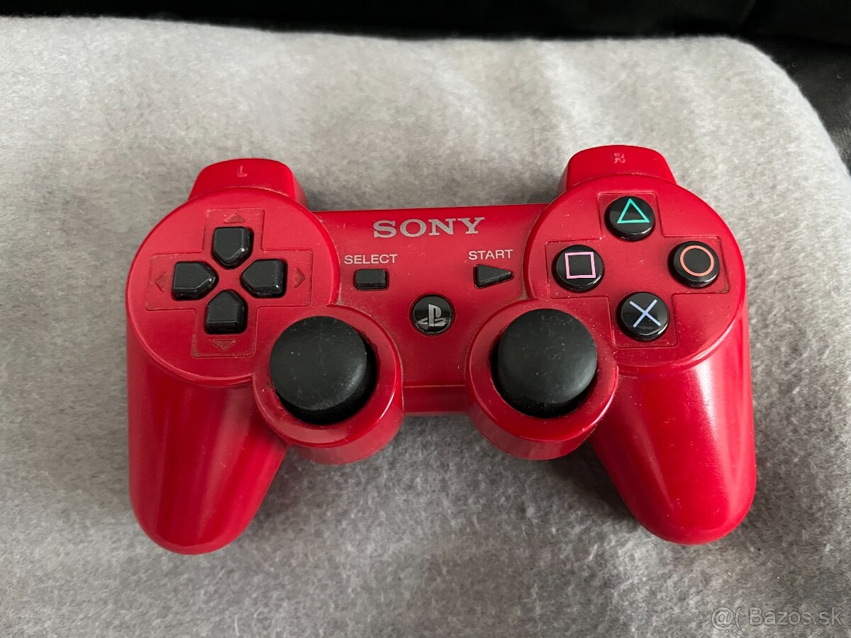 Predam cerveny joystick Sony na playstation 3