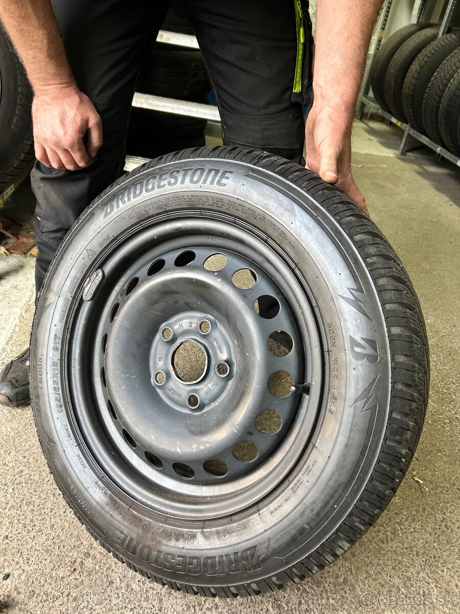 Zimné pneumatiky Bridgestone + disky