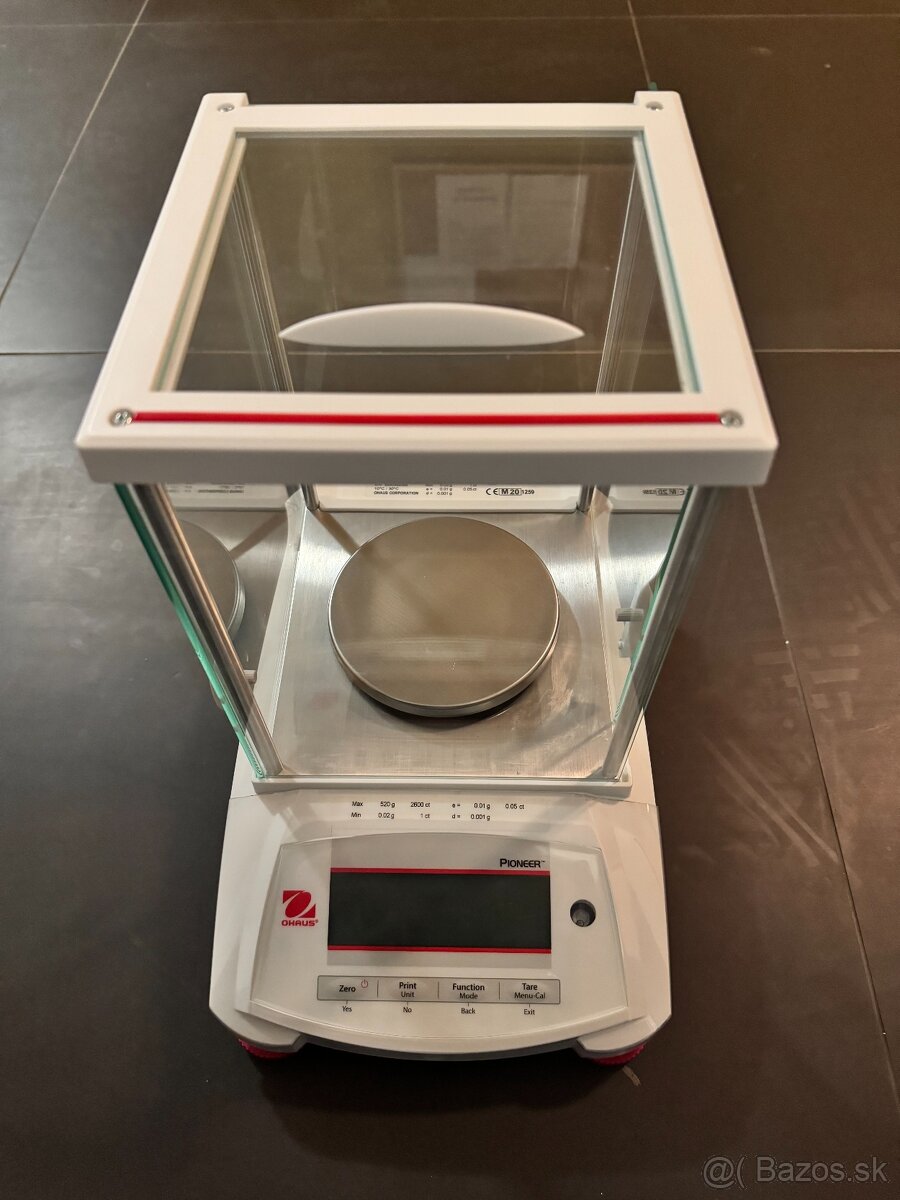 Analytická váha OHAUS PX523M