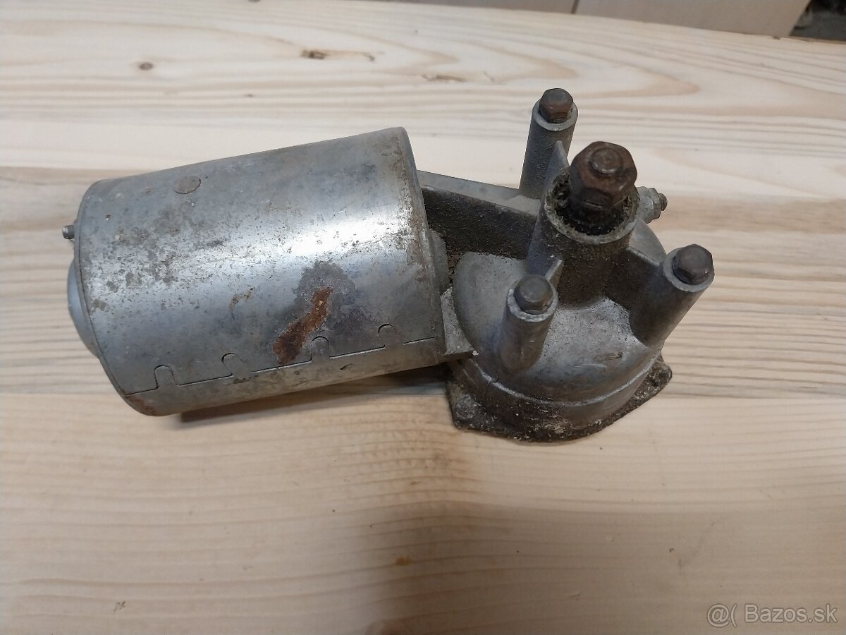 Motorček stieračov škoda 120